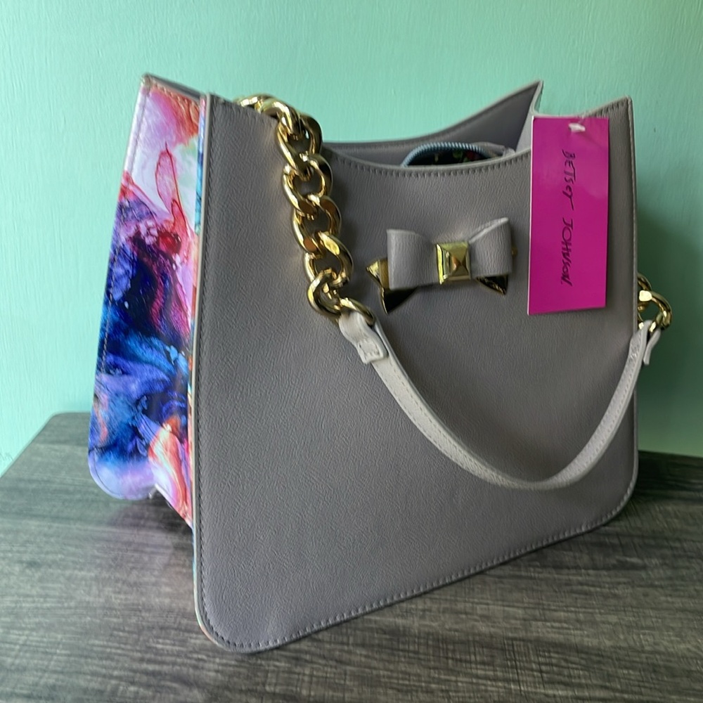 💥Final Price💥 *NWT* BETSEY JOHNSON Bucket Bag